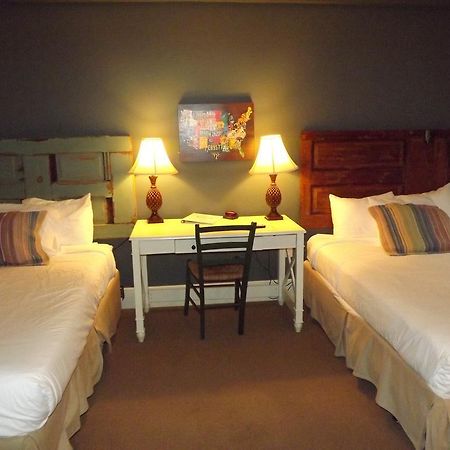William Watson Hotel (Adults Only) Pittsfield Exteriör bild