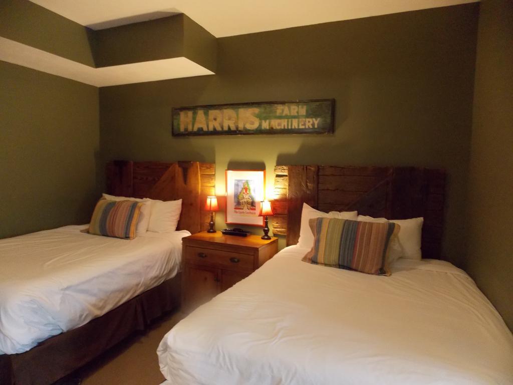 William Watson Hotel (Adults Only) Pittsfield Exteriör bild