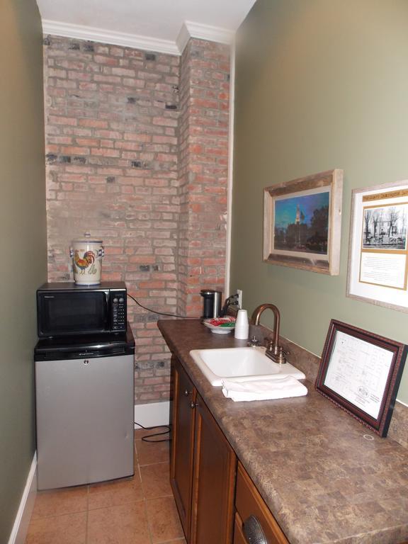 William Watson Hotel (Adults Only) Pittsfield Exteriör bild