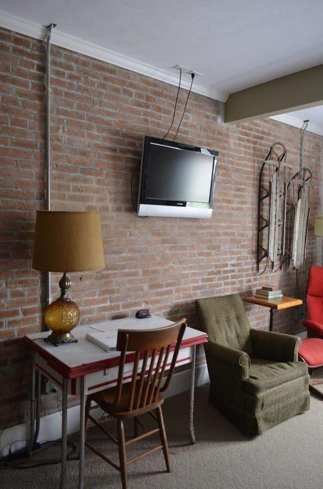 William Watson Hotel (Adults Only) Pittsfield Exteriör bild