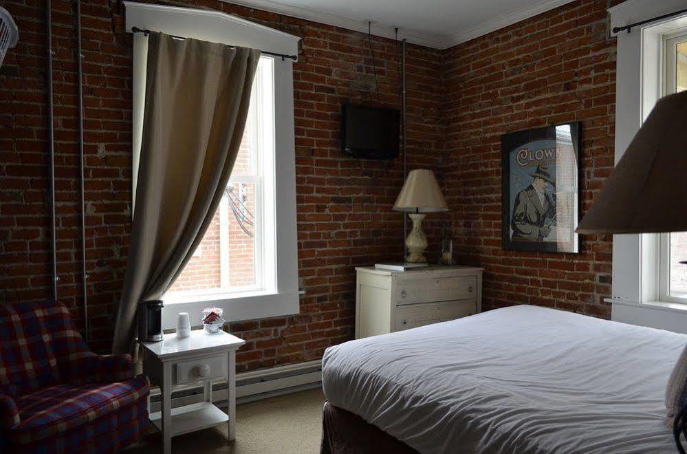 William Watson Hotel (Adults Only) Pittsfield Exteriör bild