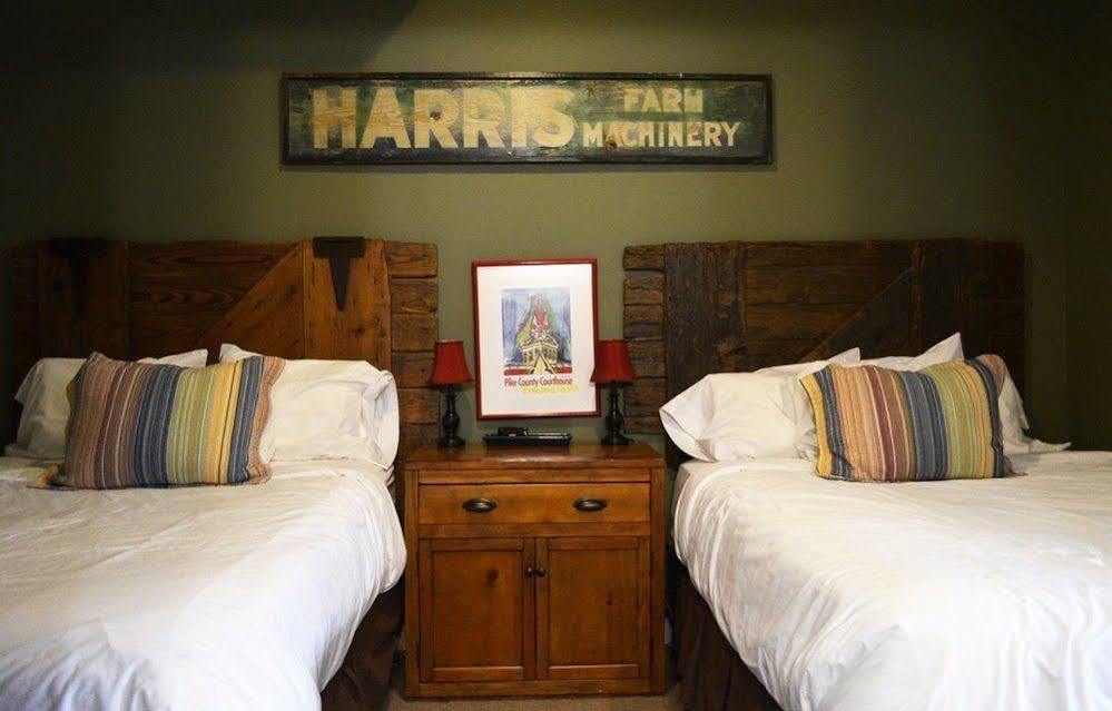 William Watson Hotel (Adults Only) Pittsfield Exteriör bild