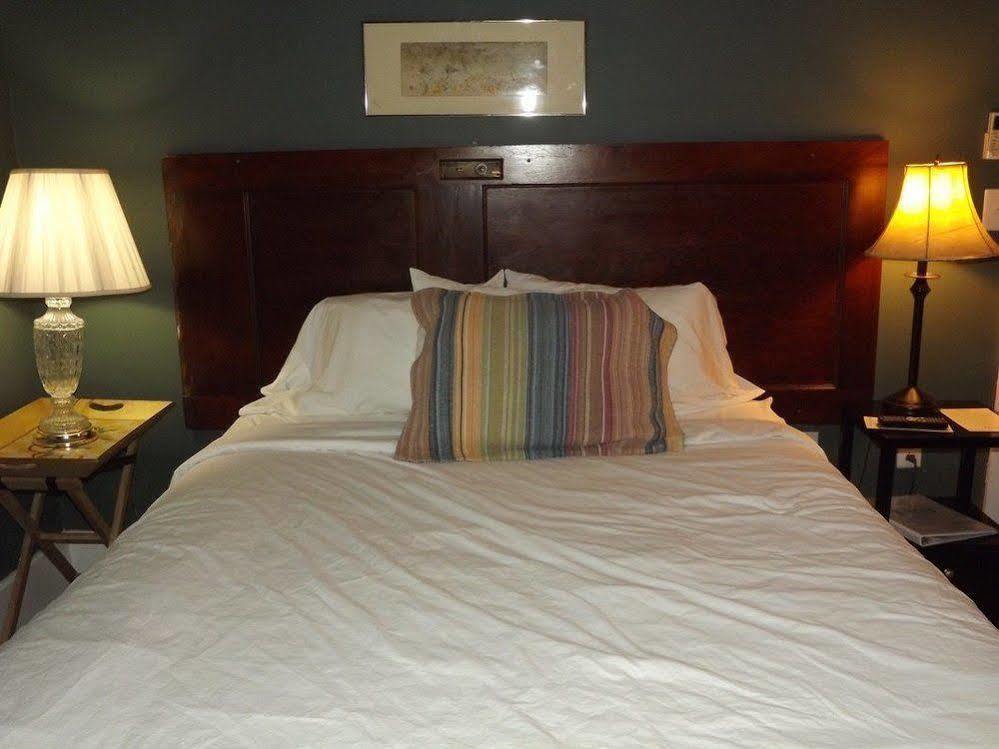 William Watson Hotel (Adults Only) Pittsfield Exteriör bild