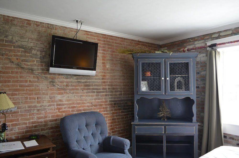 William Watson Hotel (Adults Only) Pittsfield Exteriör bild